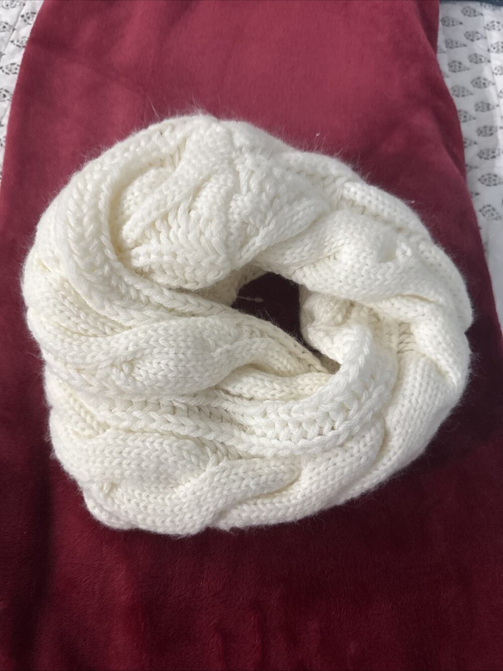 Women’s Ivory Cable Knit Infinity Scarf Chunky Cozy Winter Cowl Neck Warmer